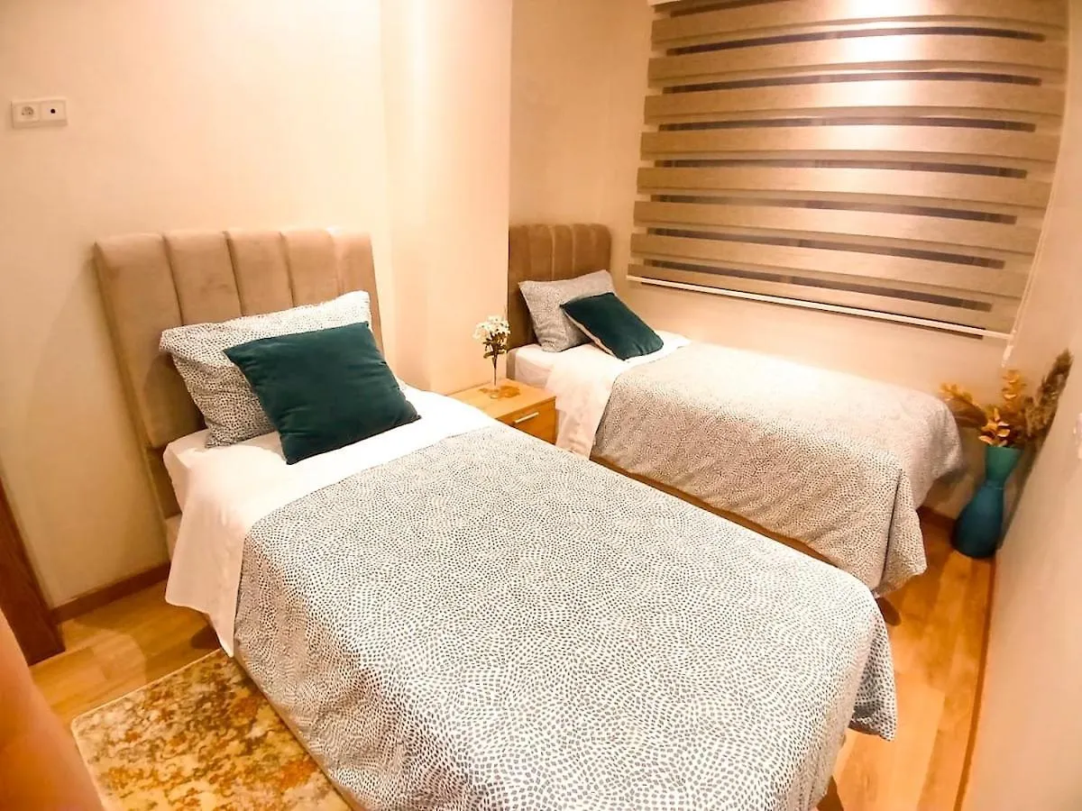 Family Stay Beautiful 2 Bedroom Apartment Casablanca 0*,  Maroko