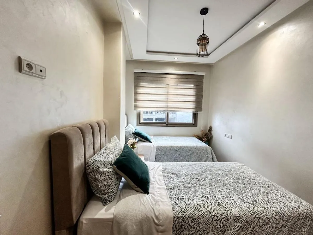 Family Stay Beautiful 2 Bedroom Apartment Casablanca Marocco