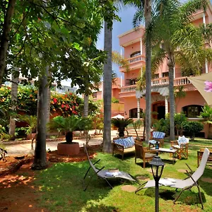 2* Affittacamere Lhostel à